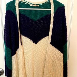 Roxy, women’s oversized sweater.